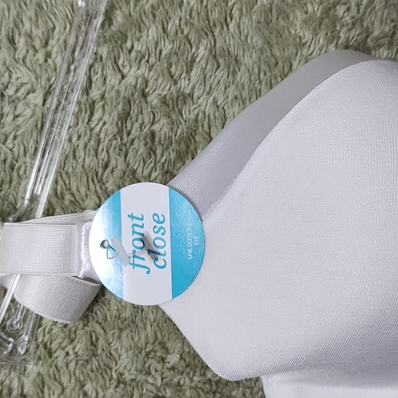 Bundle of bras - Picture 3 of 8